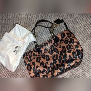 Coach Purse Like New!